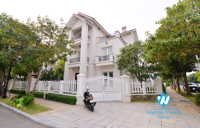 Villa for rent at Hoa Sua street,Vinhome Riverside